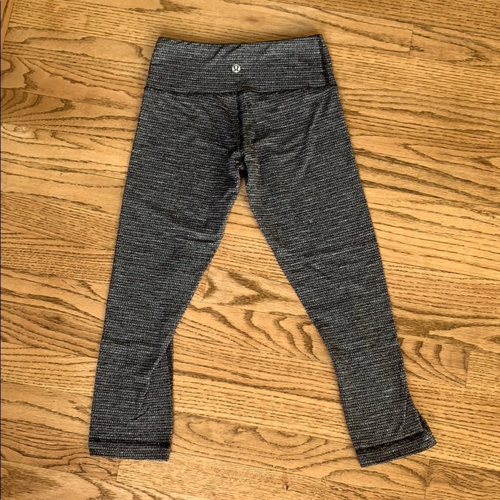LULULEMON Wunder Under crop leggings